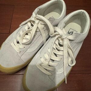 Vans Lowtops with Gum Sole
